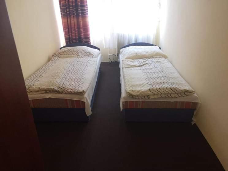 Bed and Breakfast Fenyves Panzio Шиофок Экстерьер фото