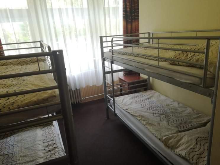 Bed and Breakfast Fenyves Panzio Шиофок Экстерьер фото