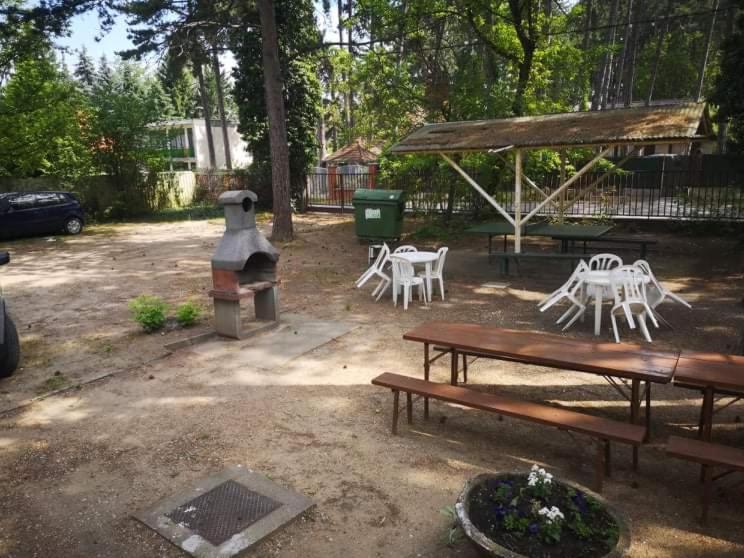 Bed and Breakfast Fenyves Panzio Шиофок Экстерьер фото